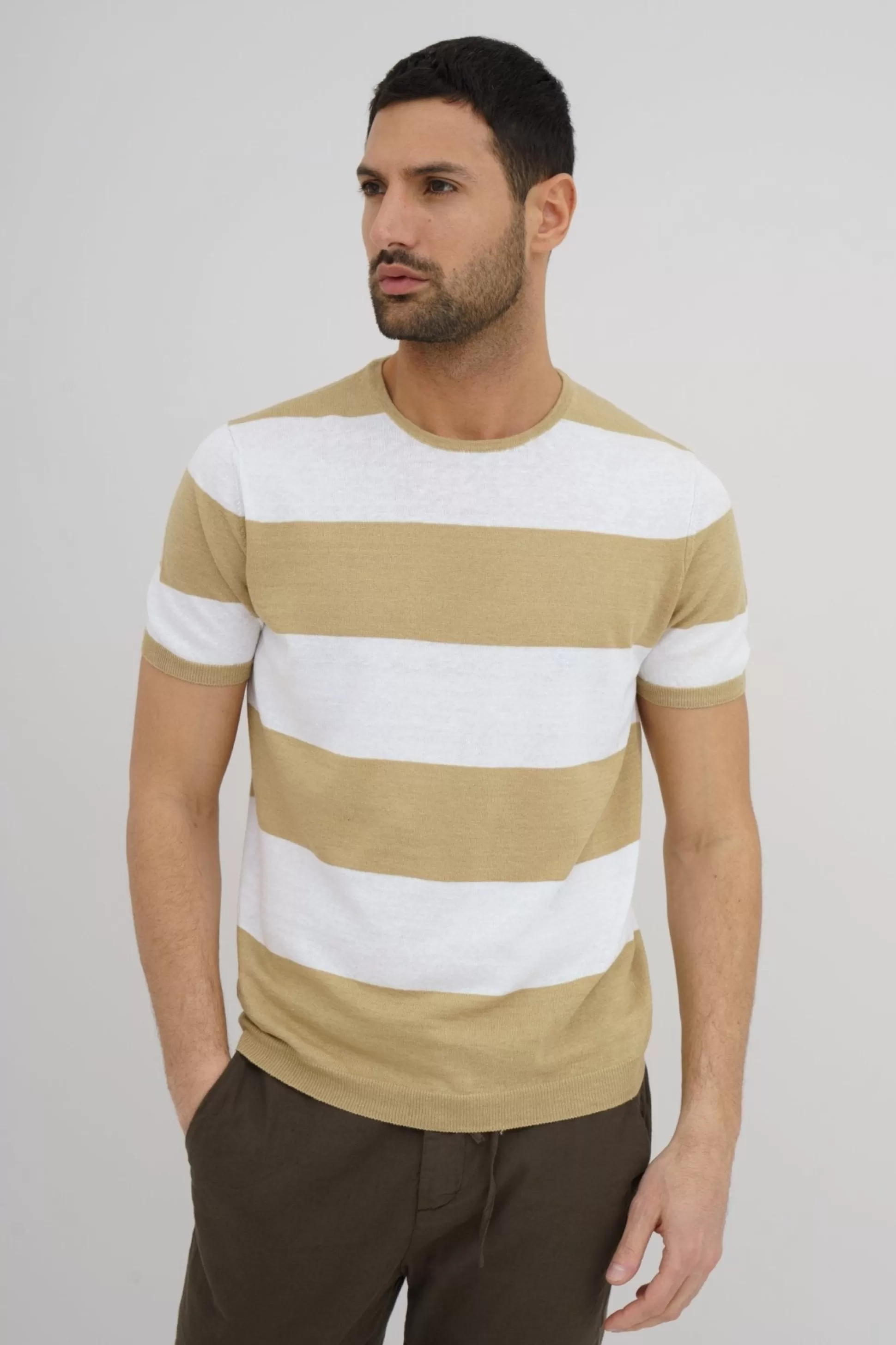 Online Henry Bucks MCKINNON X FERRANTE Short Sleeve T-shirt SAND